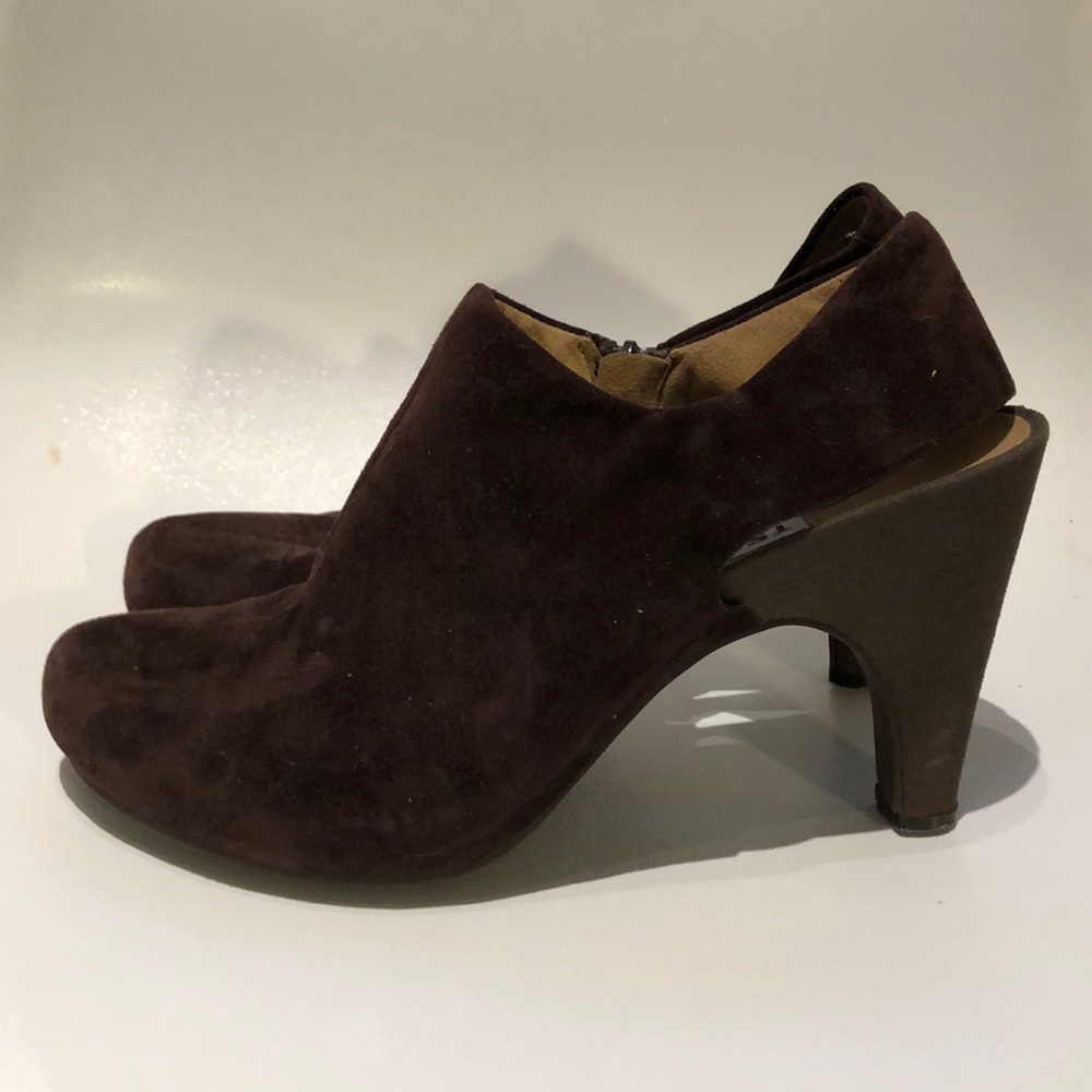 TSUBO suede ankle boot